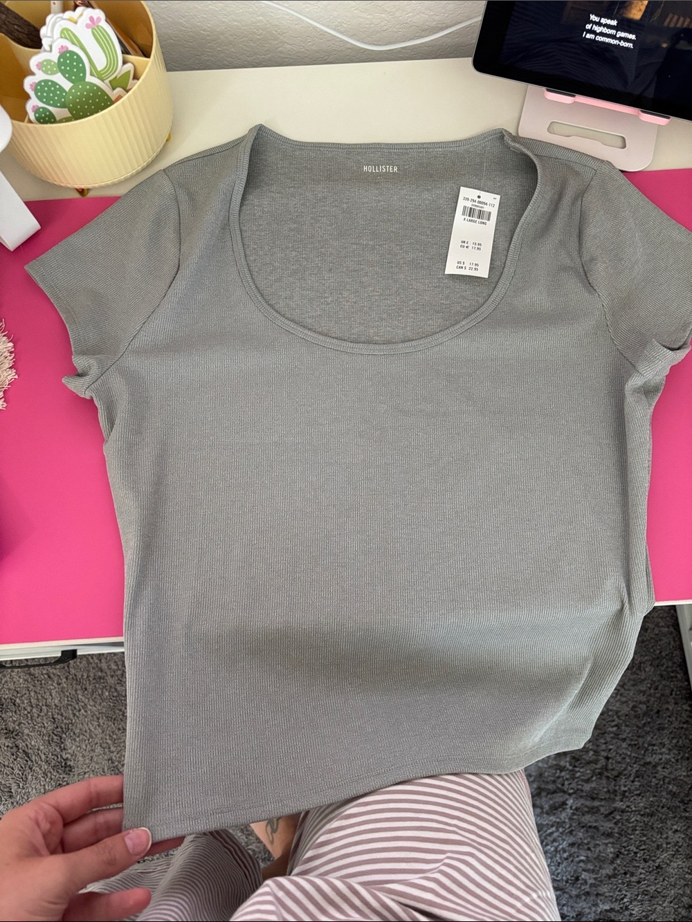 Hollister Scoop Neck Short Sleeve Top - Gray